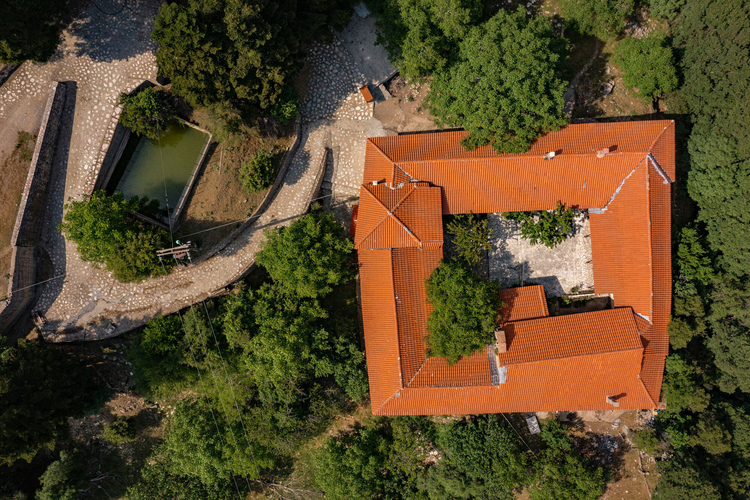 i.m._panagias_hrysopigis_dibris_i_ano_moni_i_moni....