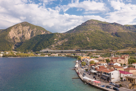 Psathopyrgos Beach