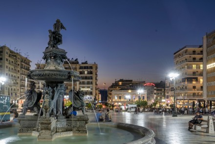 plateia_georgioy_2.jpg