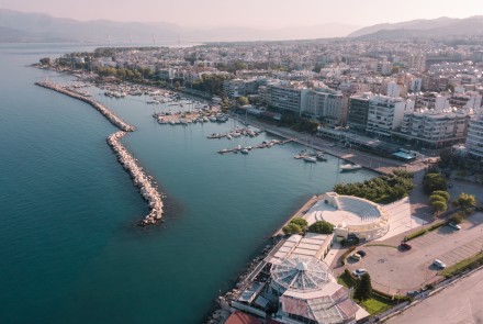 Kreuzfahrt - und Yachting - Anlagen in Patras
